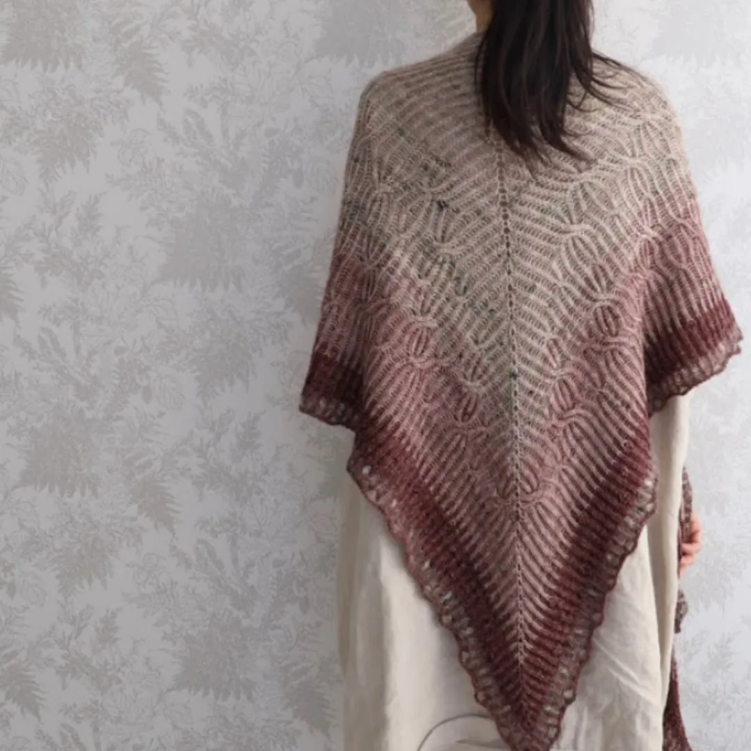 Akifuyu Limited Edition Shawl Kit